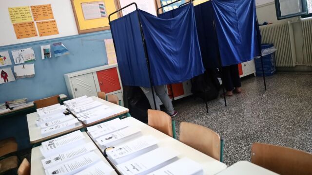Δημοσκόπηση Opinion Poll: Σαρωτικό προβάδισμα ΝΔ με 15,1% διαφορά, καθαρά δεύτερη η ΕΛΑΣ - Πώς κρίνουν οι πολίτες τις εξαγγελίες Μητσοτάκη, Ανδρουλάκη, Τσίπρα στη ΔΕΘ (Πίνακες & Βίντεο)