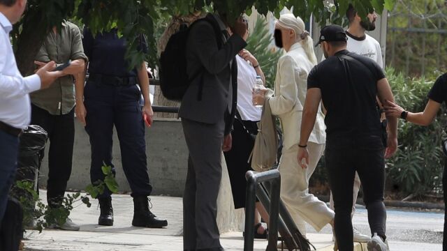 Γιώργος Μαζωνάκης: Δίπλα στην Ειρήνη Μουρτζούκου η κατηγορούμενη γιατρός στις φυλακές Κορυδαλλού - Έντονες αντιδράσεις