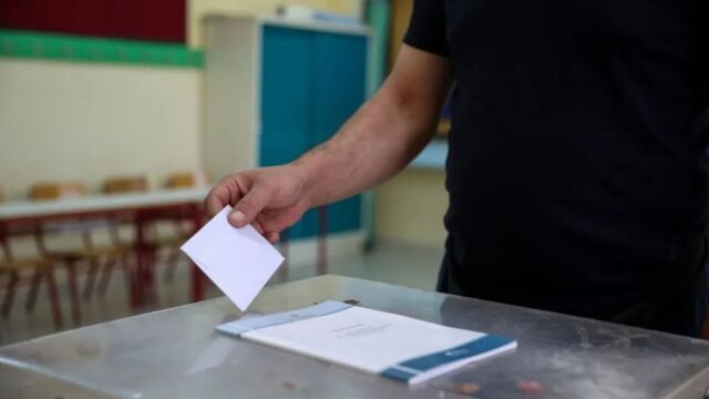 Το σενάριο για εκλογές τον Ιούλιο το 2027 - Πώς μπορεί να συνδεθεί η ελληνική προεδρία στην ΕΕ με τις κάλπες στην Ελλάδα