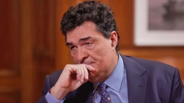 ΣΚΑΪ: Νέος, αναβαθμισμένος ρόλος για τον Αλέξη Παπαχελά