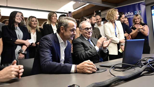 Ο Κυριάκος Μητσοτάκης πάτησε το κουμπί για την τελευταία εκταμίευση 6,75 δισ. του Ταμείου Ανάκαμψης  - Οι Έλληνες βλέπουν ότι δεν χάθηκε ούτε ένα ευρώ