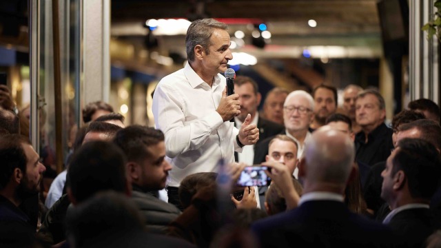 Γενέθλια ΝΔ: Το παρασκήνιο της σημερινής εκδήλωσης - Οι εκπλήξεις, οι φωτογραφίες Καραμανλή και Σαμαρά (που θα απουσιάζουν) και τα μηνύματα Μητσοτάκη