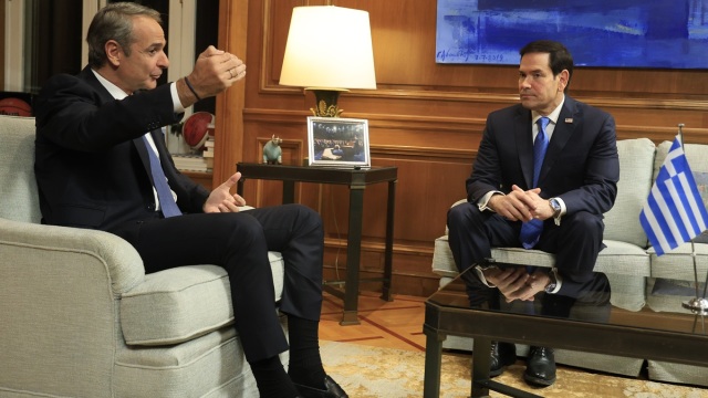 Στο Μέγαρο Μαξίμου ο Μάρκο Ρούμπιο για το τετ α τετ με τον Κυριάκο Μητσοτάκη - Ιστορική η συμμαχία ΗΠΑ και Ελλάδας, χτίζεται πάνω σε ισχυρούς πυλώνες (Live)