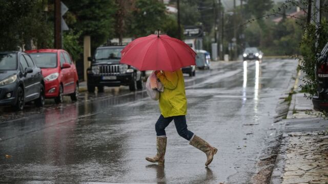 Καιρός: Ο Αρναούτογλου μιλά για βροχές με... ταχυδρομικό κώδικα - Διαλέγουν περιοχές, ποια η πρόγνωση για τις 28 Οκτωβρίου (Βίντεο)
