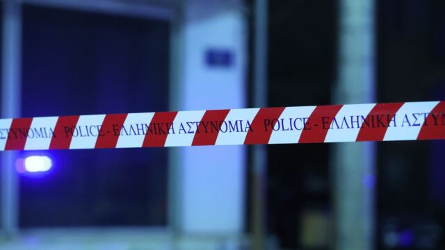 Εξάρχεια: Δεν βρέθηκε κάτι επικίνδυνο στην ύποπτη βαλίτσα - Έληξε ο συναγερμός