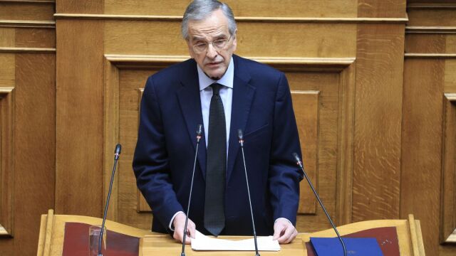 Τα τρία νέα κόμματα πρόκληση για τα γκάλοπ, οι τρεις, δυνατοί και αποφασισμένοι και τα αποθηκευμένα SMS