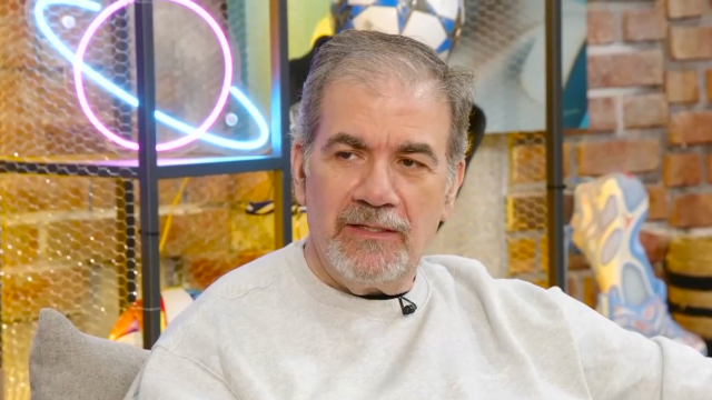 Δημήτρης Σταρόβας: 