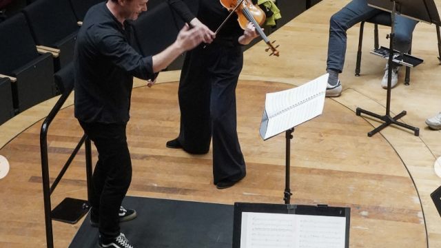 Πανικός σε κονσέρτο στη Φινλανδία: Έπεσε κάτω βιολί ενός εκατομμυρίου ευρώ (Βίντεο)