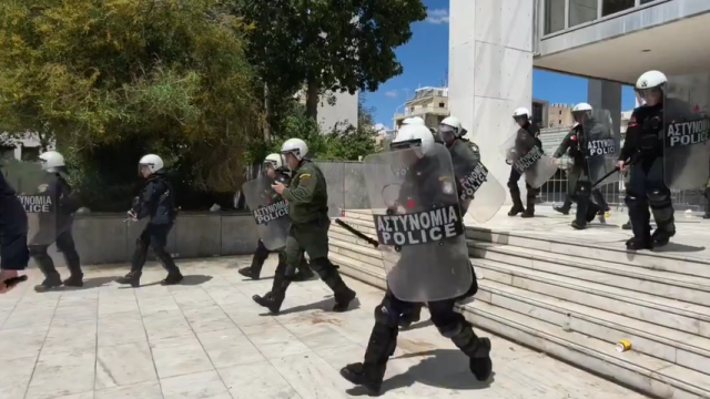 Έκρηξη στους Αμπελόκηπους: Κάθειρξη 19 και 8 ετών χωρίς αναστολή στις δύο γυναίκες που καταδικάστηκαν