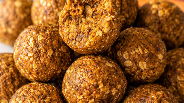 Energy balls με carrot cake γεύση -Το υγιεινό σνακ χωρίς ψήσιμο που θα λατρέψετε