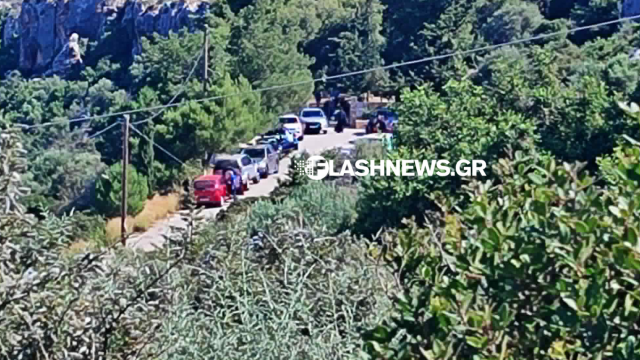Χανιά: Στον Αργουλιδέ Κυριάκος Μητσοτάκης και Ντόρα Μπακογιάννη για το μνημόσυνο του Κωνσταντίνου Μητσοτάκη - Σε στενό κύκλο η τελετή (Εικόνες)