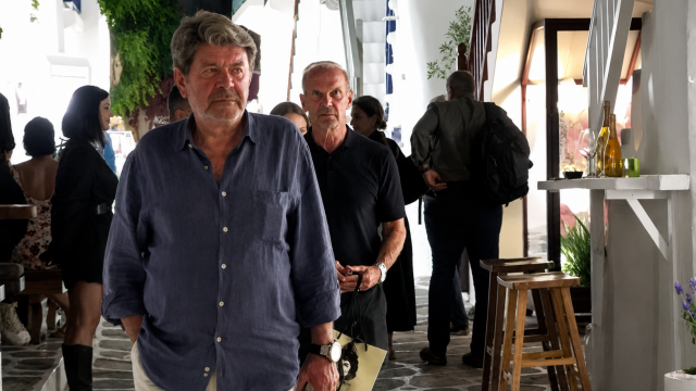 Γιάννης Λάτσιος και Πέτρος Κωστόπουλος στη Μύκονο: Η φιλία, η κουμπαριά και οι κοινές διαδρομές στα media (Βίντεο)