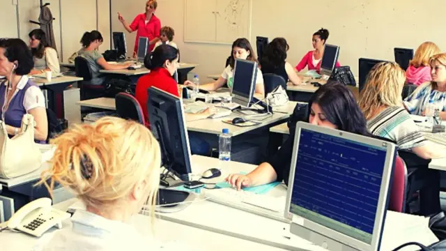 Πρόωρη συνταξιοδότηση µε ανήλικο µόνο για τους µόνιµους στο Δηµόσιο: Ο νόμος Κατρούγκαλου και η αναγνώριση χρόνου εργασίας