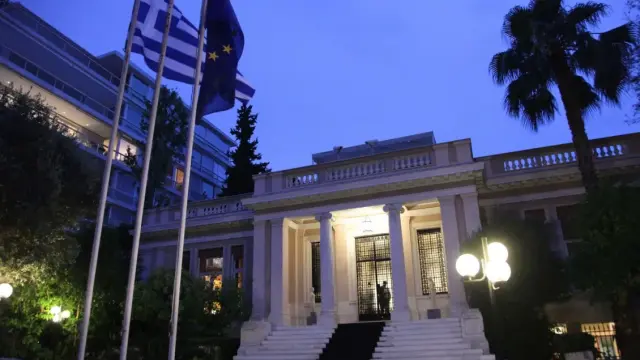 Σύσκεψη κορυφής στο γραφείο Μητσοτάκη για τα γαλάζια ψηφοδέλτια - Ποιοι έδωσαν το παρών