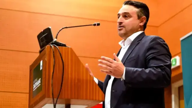 H σύσκεψη στελεχών στην Αμαλίας για το κόμμα Τσίπρα και η παρουσία Σαουλίδη μετά την παραίτησή του από το ΠΑΣΟΚ