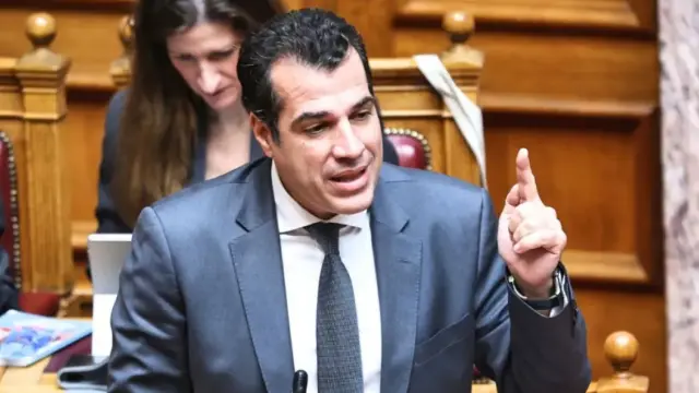 Πλεύρης κατά BBC: Κάποιοι ενοχλούνται από τη φύλαξη των συνόρων (Bίντεο)