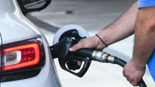 Fuel Pass: H προθεσμία για την αίτηση, οι προϋποθέσεις και οι τρόποι καταβολής