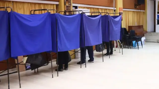 Δημοσκόπηση MRB: Προβάδισμα ΝΔ με 14,3 μονάδες - Η δυναμική των κομμάτων Τσίπρα, Καρυστιανού, Σαμαρά (Πίνακες)