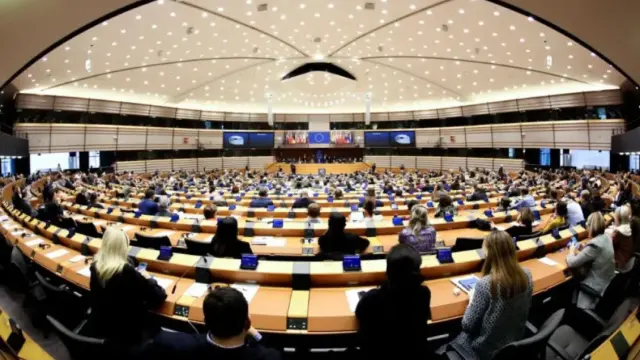 Ευρωπαϊκό Κοινοβούλιο: Δικαιότεροι κανόνες για κοινωνικά επιδόματα εργαζομένων που μετακινούνται εντός ΕΕ