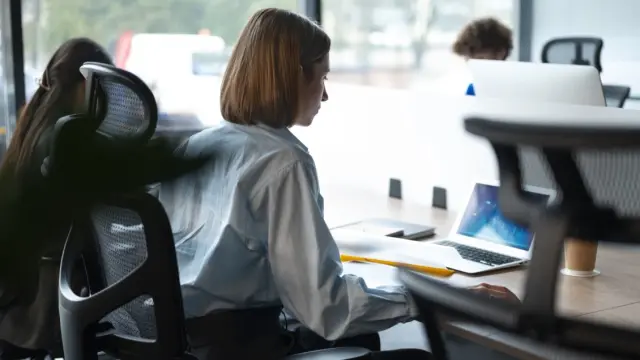 Έρχονται αυξήσεις έως 20% στον ιδιωτικό τομέα: Σε ποιους κλάδους αναμένεται η υπογραφή νέων συμβάσεων το επόμενο δίμηνο - Πού θα φτάσουν οι μισθοί
