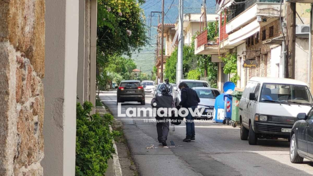 Ληστεία σε τράπεζα στην Κάτω Τιθορέα: Βρέθηκε άθικτο στο Ζεμενό Βοιωτίας το αυτοκίνητο των δραστών -  Είχε κλαπεί από τον Πειραιά
