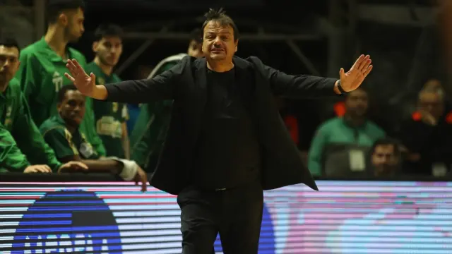 Εργκίν Αταμάν: Θα φύγω όταν ο Γιαννακόπουλος χάσει την εμπιστοσύνη του σε μένα - Ξέσπασμα για Γιανάι