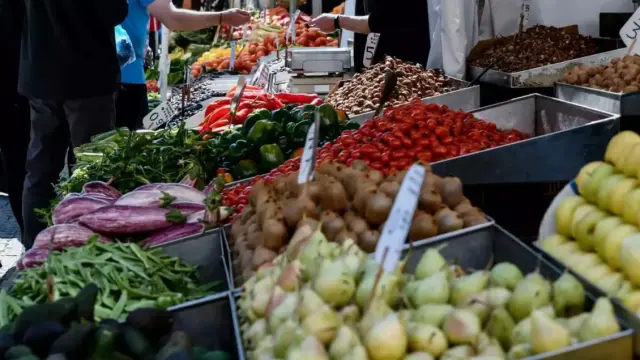 Χαμός σε λαϊκή αγορά της Καλαμάτας κατά την επίσκεψη κλιμακί