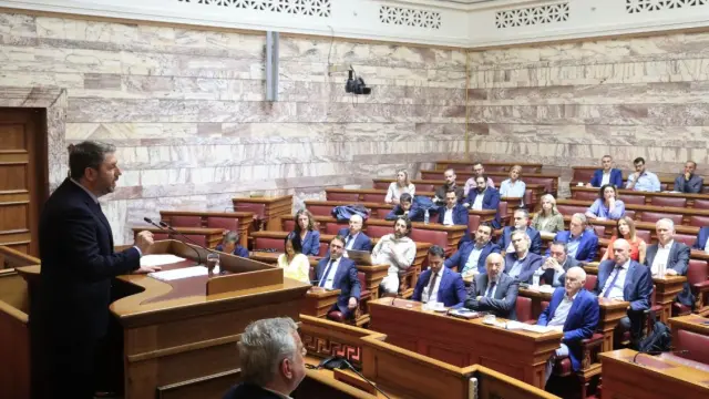 Καζάνι που βράζει το ΠΑΣΟΚ: Μυστικές συναντήσεις βουλευτών και στελεχών λόγω Τσίπρα και δημοσκοπήσεων