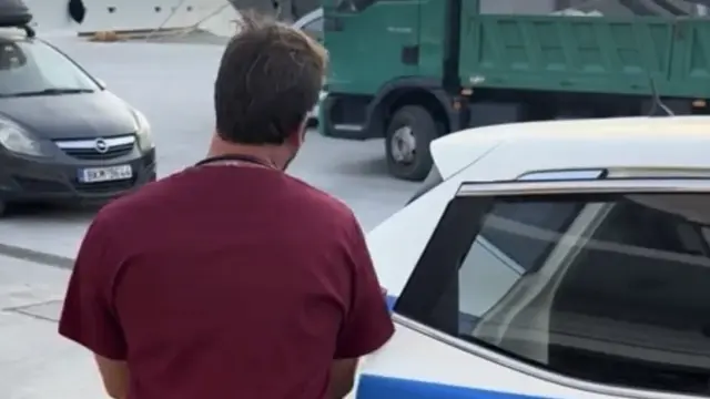 Καστελόριζο: Χειροπέδες στον…αγροτικό γιατρό - Το παρασκήνιο της κρίσης στο νησί και η στιγμή της σύλληψης (Βίντεο)