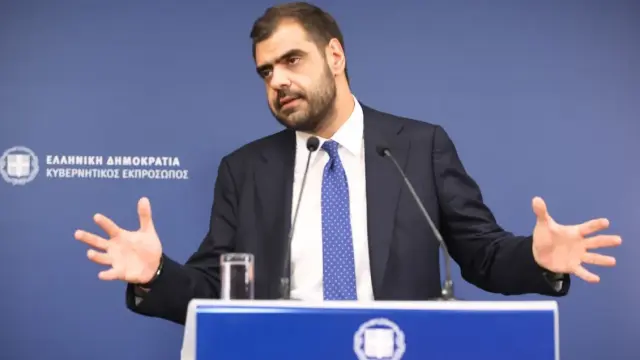 Καρφιά Μαρινάκη κατά Σαμαρά:  Αντί να κάνει βίντεο για τη μαύρη επέτειο του δημοψηφίσματος, κάνει εναντίον της ΝΔ