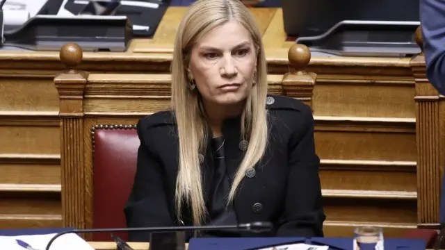 Σέβη Βολουδάκη στο parapolitika.gr για τα απειλητικά μηνύματα έξω από το σπίτι της: Δεν φοβάμαι, δεν εκφοβίζομαι, δεν κάνω πίσω - Οι θρασύδειλοι ηττώνται πάντα