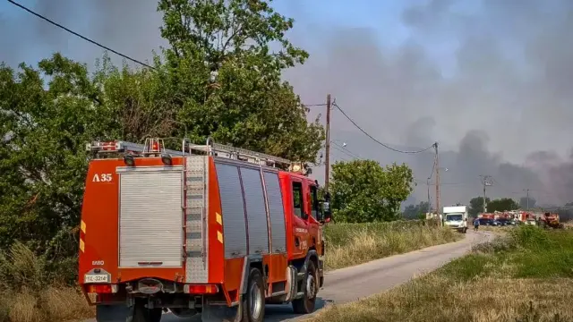 Φωτιά στη Σητεία: Μήνυμα του 112 για ετοιμότητα για εκκένωση