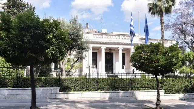Οι στοιχηματικές έβγαλαν αποδόσεις για τον επόμενο πρωθυπουργό - Ποιος προηγείται (Πίνακας)