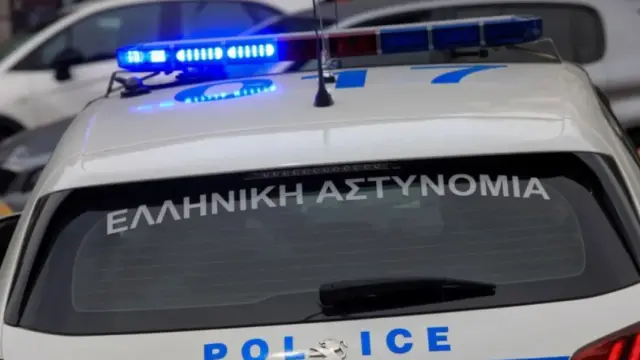 Πάτρα: 18χρονη Γερμανίδα κατήγγειλε σεξουαλική παρενόχληση σε τουαλέτα καταστήματος - Συνελήφθη σερβιτόρος