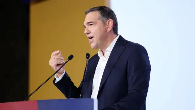 Ο Τσίπρας δεν σηκώνει το τηλέφωνο - Ποιος αποφασίζει ποιος θα τον ακούσει;